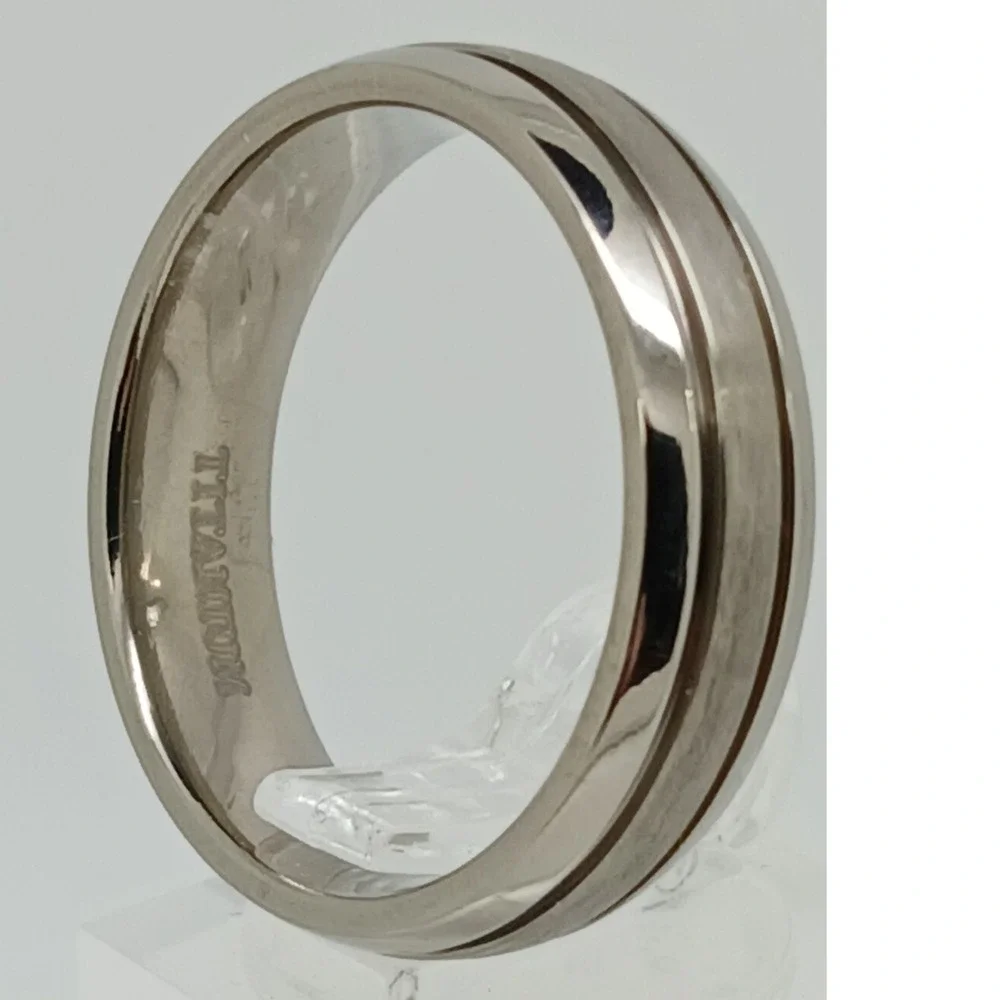 Vintage Mens Titanium 6mm Comfort Fit Band Ring Size 10 Brushed Polished Silver